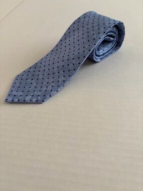 Tasso Elba Blue Geometric Pattern Silk Tie